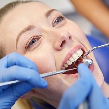 Odstranění zubního kazu